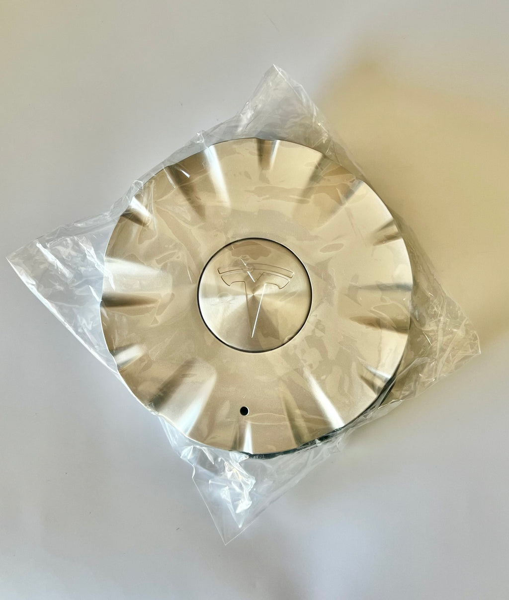 Tesla Model X 2015-2021 - Pack of 2 OEM Tesla Silver Wheel Center Cap - 1027283-00-A