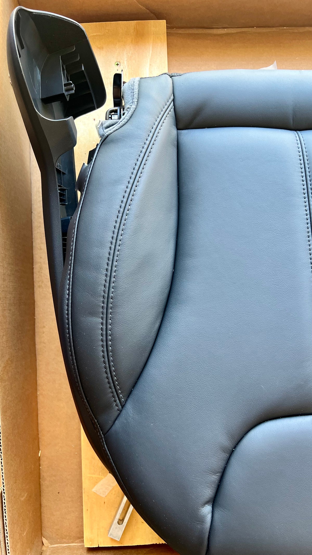 Tesla Model S Canada - OEM 1st Row Left Hand Seat - Premium Black - 1466828-01-B